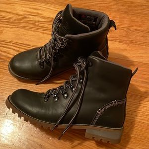 Kodiak Black Winter Boots Sz 7.5 Waterproof